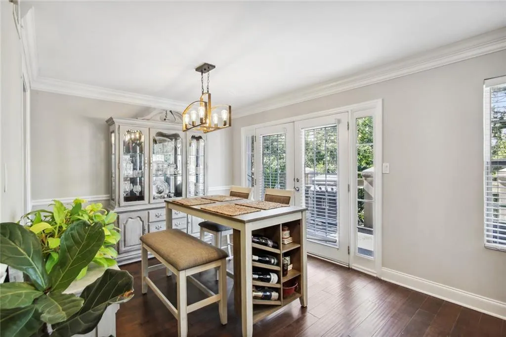 6980 Roswell Road Unit D4, Atlanta, Georgia 30328, 2 Bedrooms Bedrooms, ,1 BathroomBathrooms,Residential,Sold,6980 Roswell Road Unit D4,7070584
