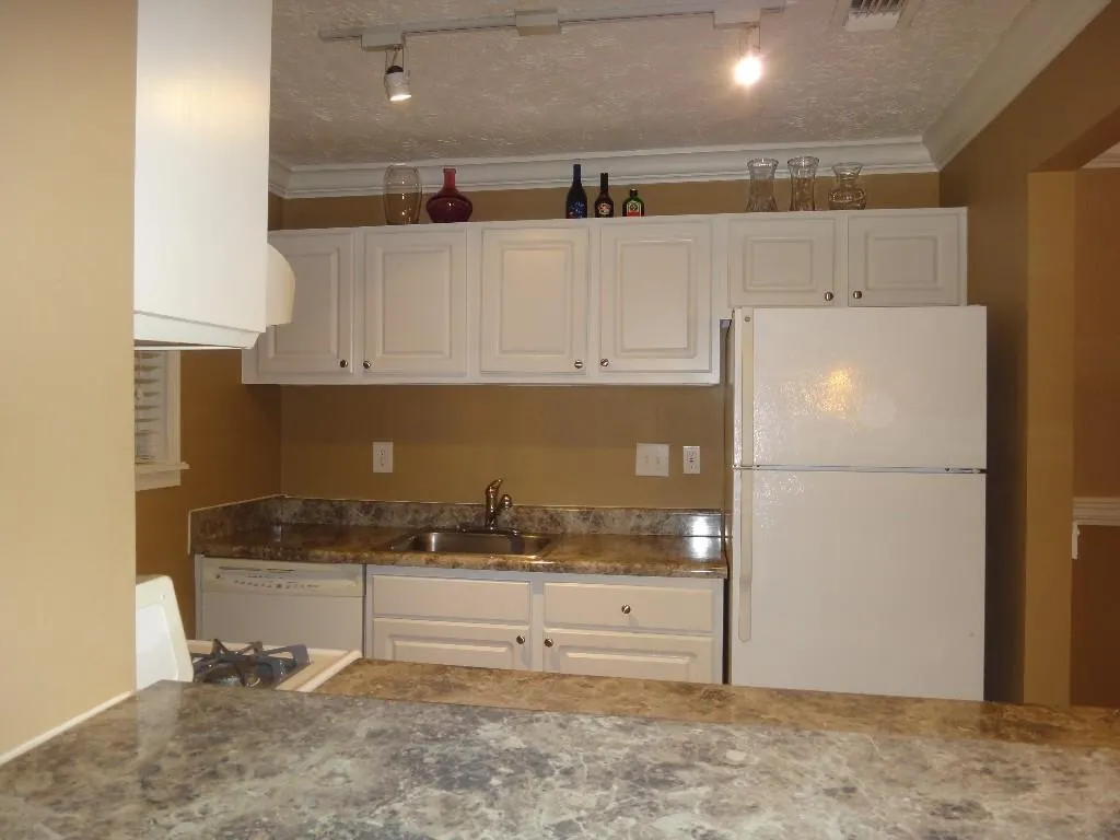 6800 Glenridge Drive Unit 6820j, Atlanta, Georgia 30328, 2 Bedrooms Bedrooms, ,2 BathroomsBathrooms,Residential,Sold,6800 Glenridge Drive Unit 6820j,5573965