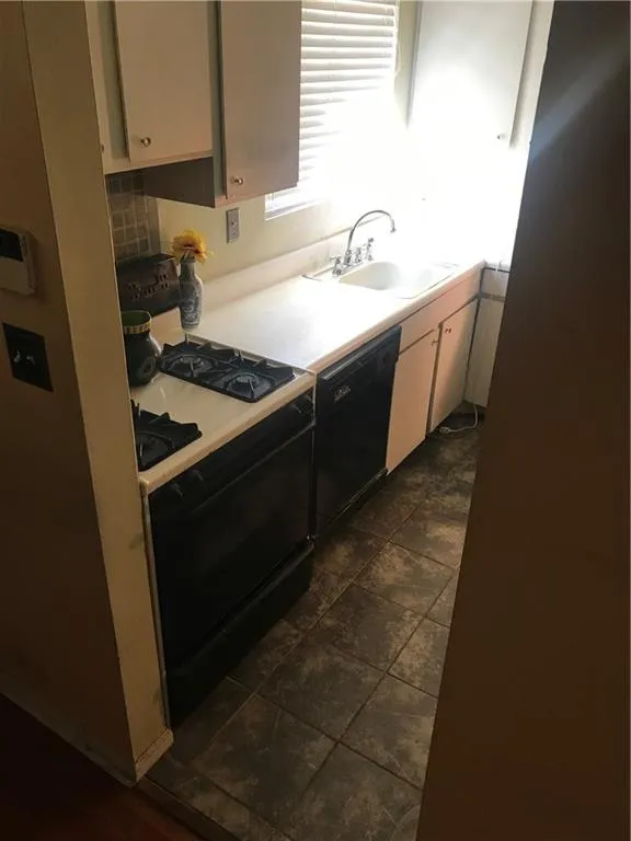 5679 Kingsport Drive, Sandy Springs, Georgia 30342, 2 Bedrooms Bedrooms, ,1 BathroomBathrooms,Residential,Sold,5679 Kingsport Drive,6610608