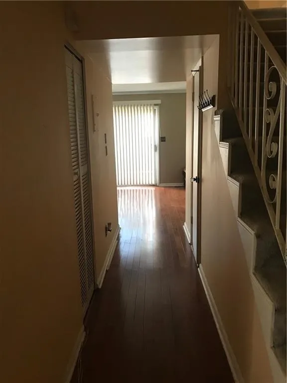 5679 Kingsport Drive, Sandy Springs, Georgia 30342, 2 Bedrooms Bedrooms, ,1 BathroomBathrooms,Residential,Sold,5679 Kingsport Drive,6610608