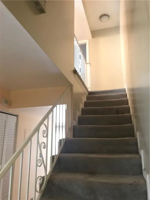 5679 Kingsport Drive, Sandy Springs, Georgia 30342, 2 Bedrooms Bedrooms, ,1 BathroomBathrooms,Residential,Sold,5679 Kingsport Drive,6610608