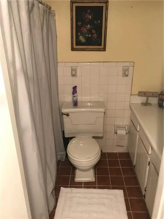 5679 Kingsport Drive, Sandy Springs, Georgia 30342, 2 Bedrooms Bedrooms, ,1 BathroomBathrooms,Residential,Sold,5679 Kingsport Drive,6610608