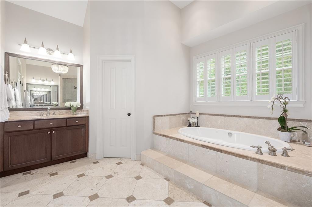 490 Franklin Road, Sandy Springs, Georgia 30342, 6 Bedrooms Bedrooms, ,5 BathroomsBathrooms,Residential,Sold,490 Franklin Road,7286334