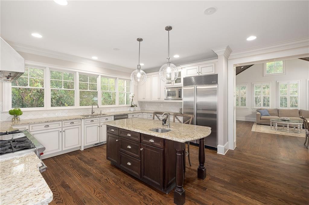 490 Franklin Road, Sandy Springs, Georgia 30342, 6 Bedrooms Bedrooms, ,5 BathroomsBathrooms,Residential,Sold,490 Franklin Road,7286334