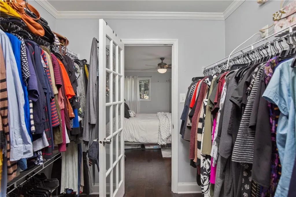 5400 Roswell Road Unit C5, Atlanta, Georgia 30342, 1 Bedroom Bedrooms, ,1 BathroomBathrooms,Residential,Sold,5400 Roswell Road Unit C5,6571368