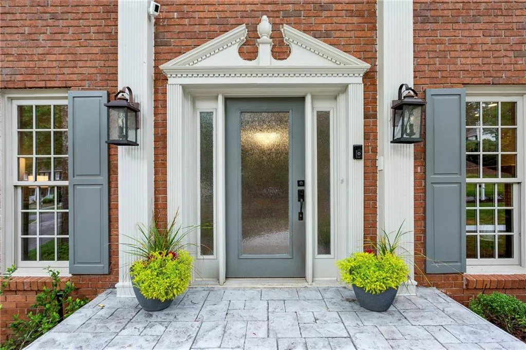 230 Seamarsh Court, Atlanta, Georgia 30328, 4 Bedrooms Bedrooms, ,3 BathroomsBathrooms,Residential,Sold,230 Seamarsh Court,7566809