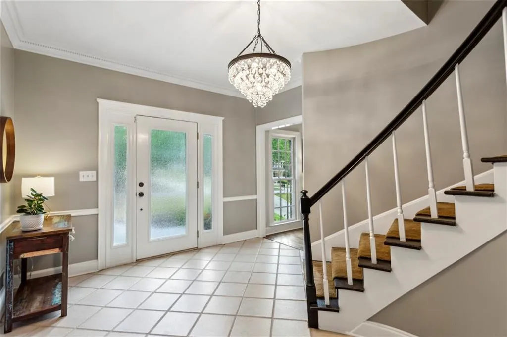 230 Seamarsh Court, Atlanta, Georgia 30328, 4 Bedrooms Bedrooms, ,3 BathroomsBathrooms,Residential,Sold,230 Seamarsh Court,7566809