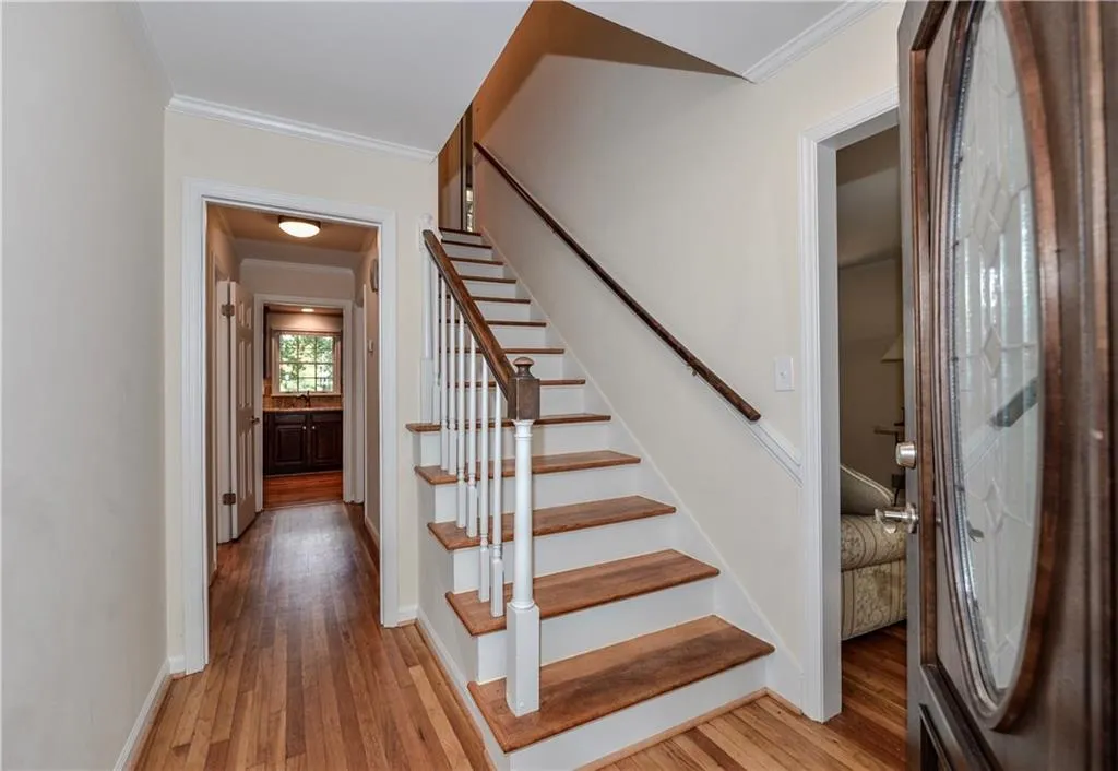 1454 Oak Forest Court Ne, Brookhaven, Georgia 30319, 3 Bedrooms Bedrooms, ,2 BathroomsBathrooms,Residential,Sold,1454 Oak Forest Court Ne,5763459