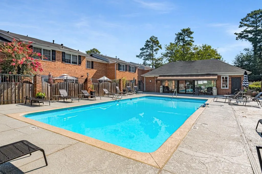 6520 Roswell Road Unit 51, Atlanta, Georgia 30328, 3 Bedrooms Bedrooms, ,2 BathroomsBathrooms,Residential,Sold,6520 Roswell Road Unit 51,7265748