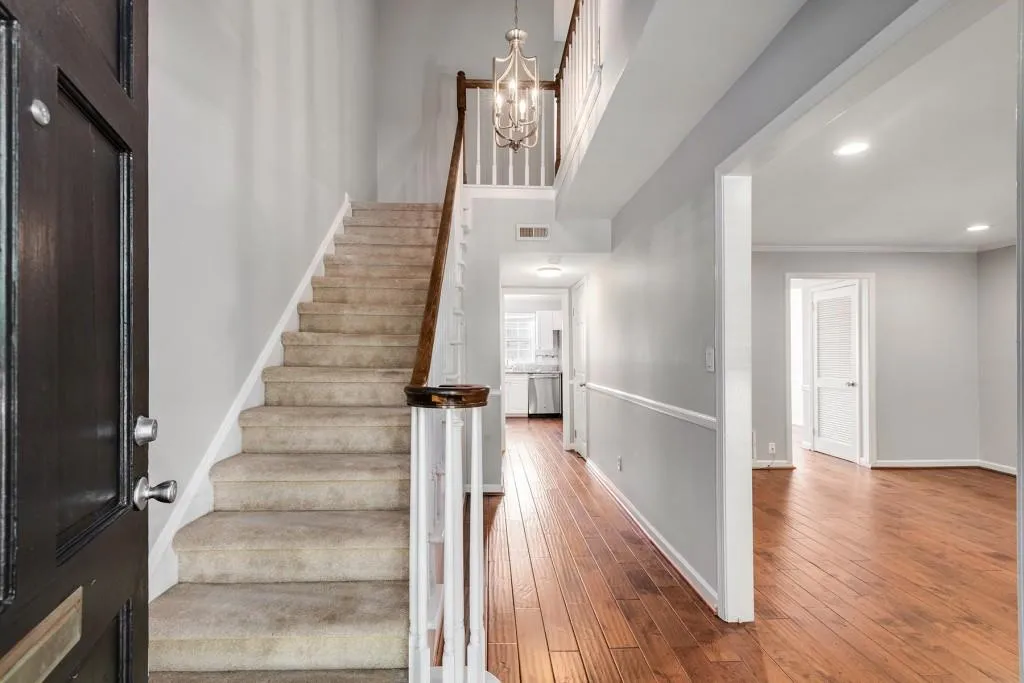 6520 Roswell Road Unit 51, Atlanta, Georgia 30328, 3 Bedrooms Bedrooms, ,2 BathroomsBathrooms,Residential,Sold,6520 Roswell Road Unit 51,7265748