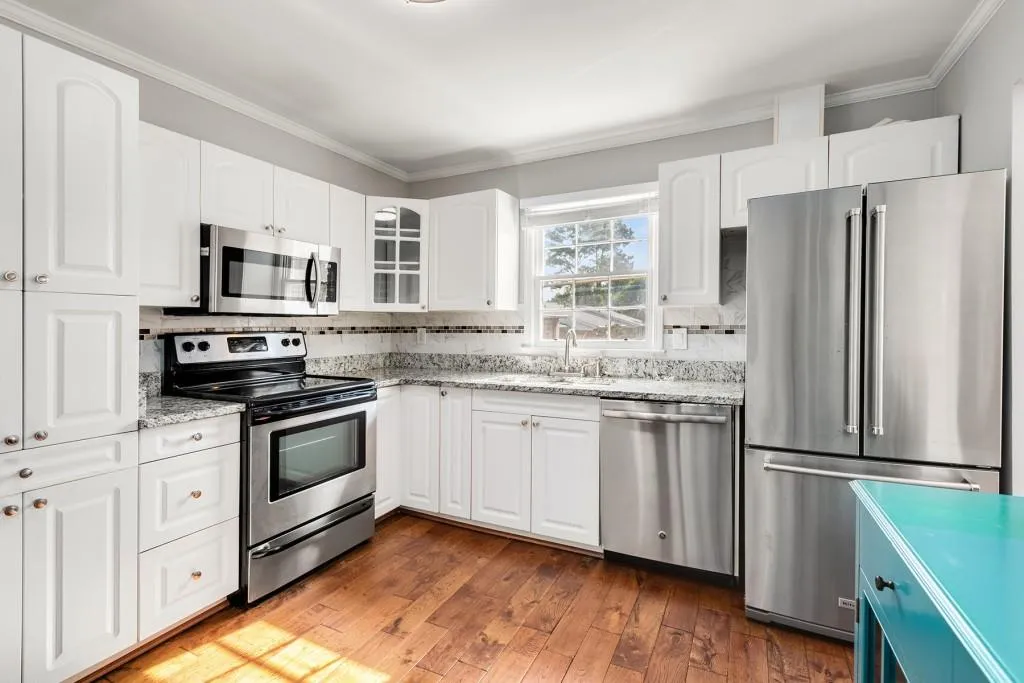 6520 Roswell Road Unit 51, Atlanta, Georgia 30328, 3 Bedrooms Bedrooms, ,2 BathroomsBathrooms,Residential,Sold,6520 Roswell Road Unit 51,7265748