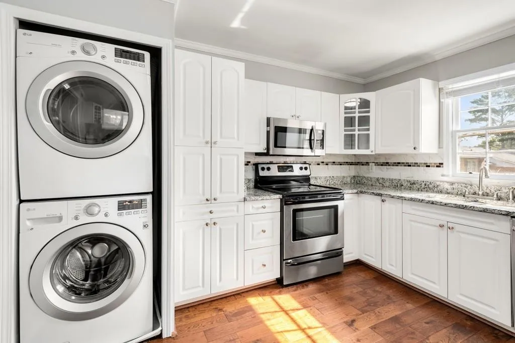 6520 Roswell Road Unit 51, Atlanta, Georgia 30328, 3 Bedrooms Bedrooms, ,2 BathroomsBathrooms,Residential,Sold,6520 Roswell Road Unit 51,7265748