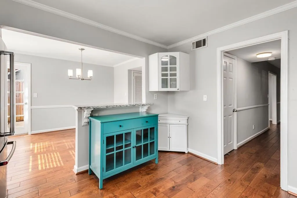 6520 Roswell Road Unit 51, Atlanta, Georgia 30328, 3 Bedrooms Bedrooms, ,2 BathroomsBathrooms,Residential,Sold,6520 Roswell Road Unit 51,7265748