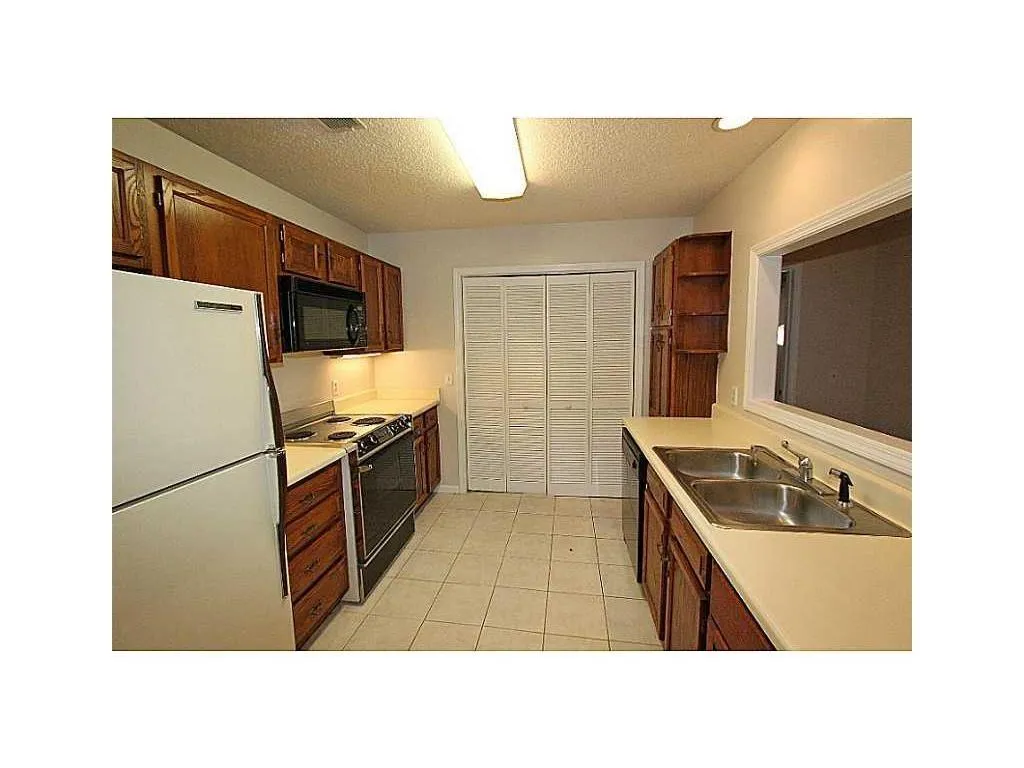 111 Abingdon Way Unit 411, Sandy Springs, Georgia 30328, 2 Bedrooms Bedrooms, ,2 BathroomsBathrooms,Residential,Sold,111 Abingdon Way Unit 411,5755934