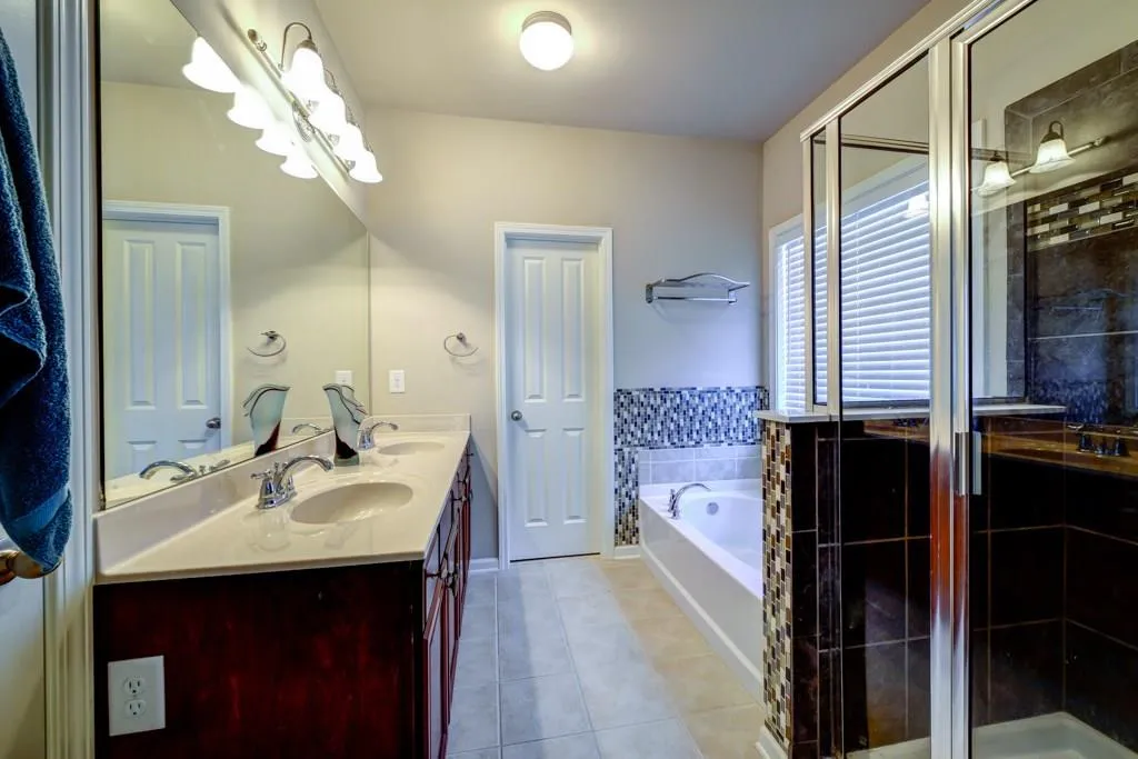 7275 Highland Bluff Unit 7275, Sandy Springs, Georgia 30328, 3 Bedrooms Bedrooms, ,3 BathroomsBathrooms,Residential,Sold,7275 Highland Bluff Unit 7275,5587344