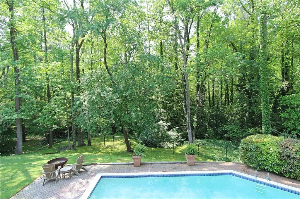 4594 Mount Paran Parkway, Sandy Springs, Georgia 30327, 5 Bedrooms Bedrooms, ,4 BathroomsBathrooms,Residential,Sold,4594 Mount Paran Parkway,5802909