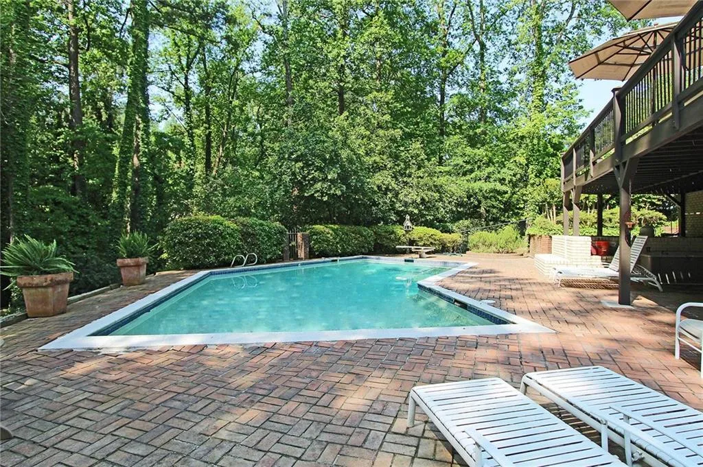 4594 Mount Paran Parkway, Sandy Springs, Georgia 30327, 5 Bedrooms Bedrooms, ,4 BathroomsBathrooms,Residential,Sold,4594 Mount Paran Parkway,5802909