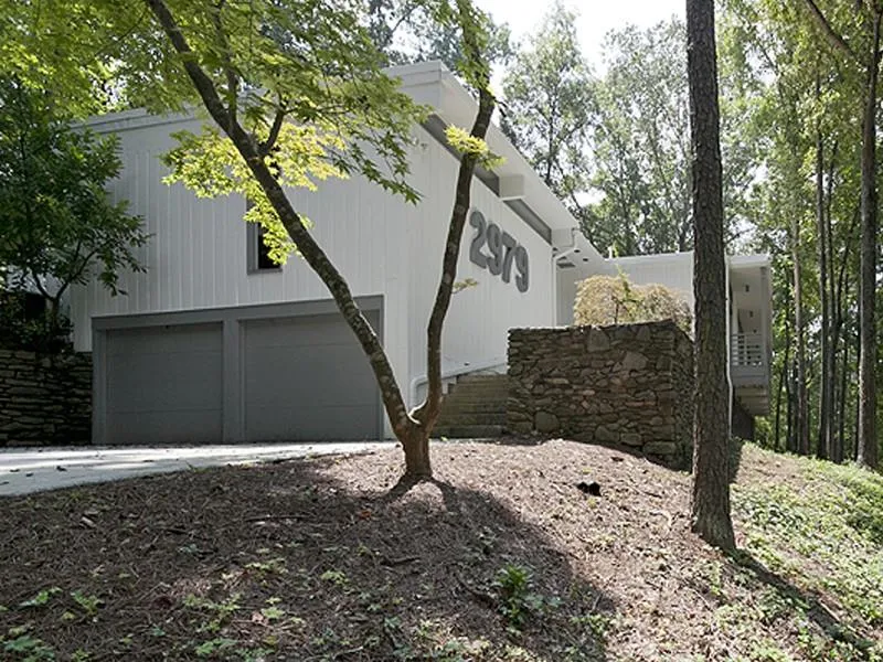 2979 Ridge Valley Road, Atlanta, Georgia 30327, 4 Bedrooms Bedrooms, ,3 BathroomsBathrooms,Residential,Sold,2979 Ridge Valley Road,5607973