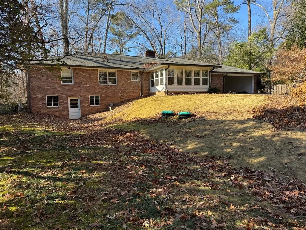 4585 Mystic Drive, Atlanta, Georgia 30342, 3 Bedrooms Bedrooms, ,2 BathroomsBathrooms,Residential,Sold,4585 Mystic Drive,7502223