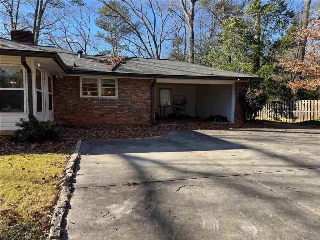 4585 Mystic Drive, Atlanta, Georgia 30342, 3 Bedrooms Bedrooms, ,2 BathroomsBathrooms,Residential,Sold,4585 Mystic Drive,7502223
