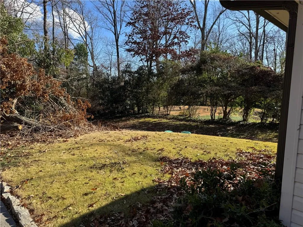 4585 Mystic Drive, Atlanta, Georgia 30342, 3 Bedrooms Bedrooms, ,2 BathroomsBathrooms,Residential,Sold,4585 Mystic Drive,7502223