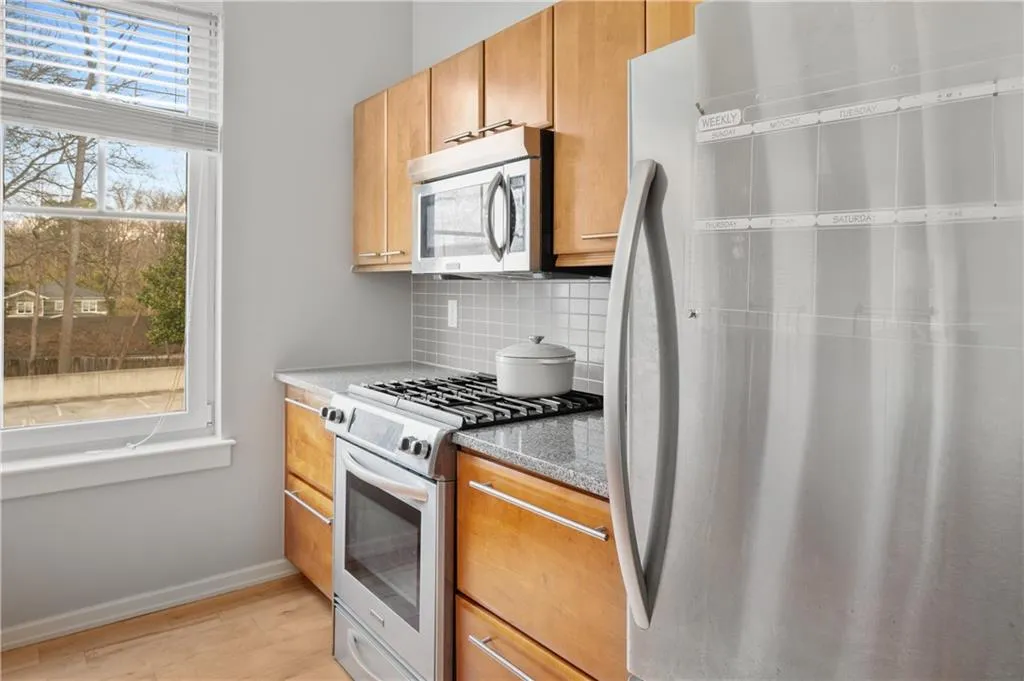 1430 Dresden Drive Ne Unit 215, Atlanta, Georgia 30319, 2 Bedrooms Bedrooms, ,2 BathroomsBathrooms,Residential,For Sale,1430 Dresden Drive Ne Unit 215,7634555