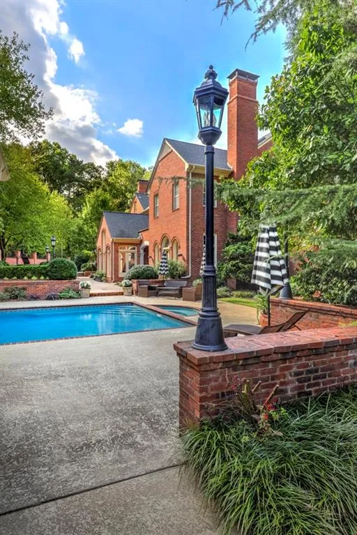 5730 Winterthur Lane, Atlanta, Georgia 30328, 6 Bedrooms Bedrooms, ,7 BathroomsBathrooms,Residential,Sold,5730 Winterthur Lane,6884358