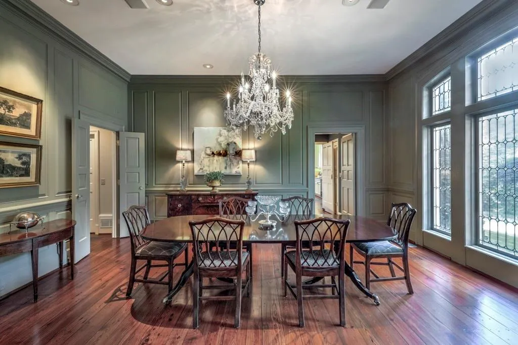 5730 Winterthur Lane, Atlanta, Georgia 30328, 6 Bedrooms Bedrooms, ,7 BathroomsBathrooms,Residential,Sold,5730 Winterthur Lane,6884358