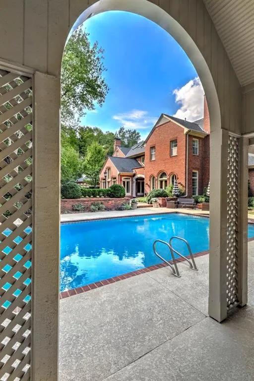 5730 Winterthur Lane, Atlanta, Georgia 30328, 6 Bedrooms Bedrooms, ,7 BathroomsBathrooms,Residential,Sold,5730 Winterthur Lane,6884358