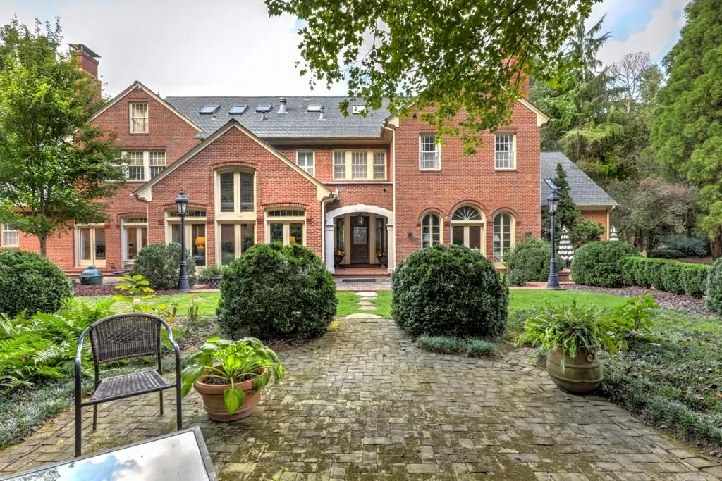 5730 Winterthur Lane, Atlanta, Georgia 30328, 6 Bedrooms Bedrooms, ,7 BathroomsBathrooms,Residential,Sold,5730 Winterthur Lane,6884358