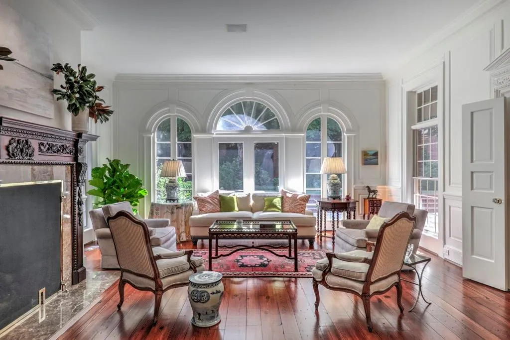 5730 Winterthur Lane, Atlanta, Georgia 30328, 6 Bedrooms Bedrooms, ,7 BathroomsBathrooms,Residential,Sold,5730 Winterthur Lane,6884358