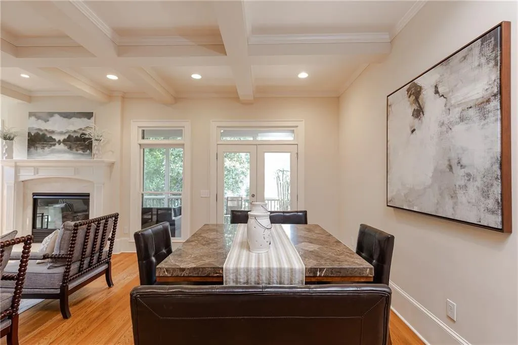 1110 Charles Towne Square, Atlanta, Georgia 30328, 4 Bedrooms Bedrooms, ,3 BathroomsBathrooms,Residential,Sold,1110 Charles Towne Square,6577911
