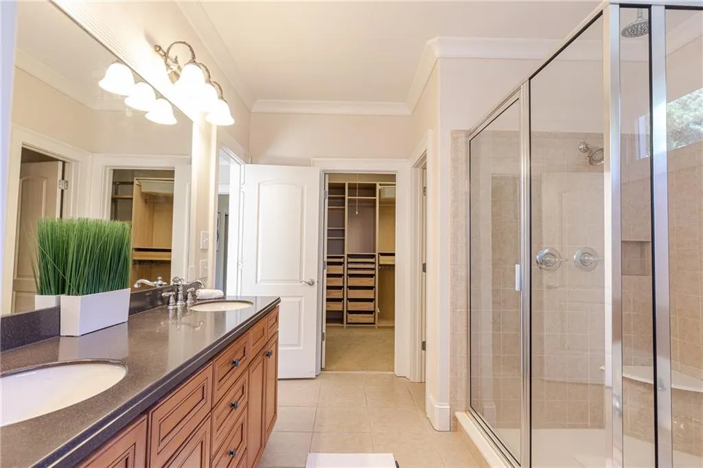 1110 Charles Towne Square, Atlanta, Georgia 30328, 4 Bedrooms Bedrooms, ,3 BathroomsBathrooms,Residential,Sold,1110 Charles Towne Square,6577911