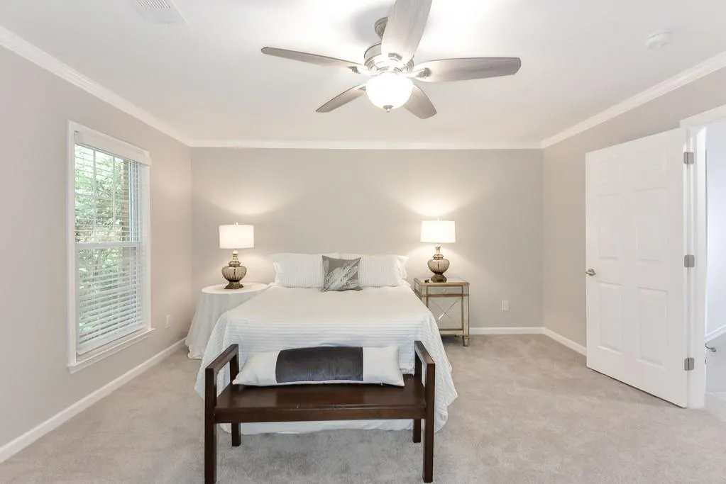 440 The North Chace Unit W-6, Sandy Springs, Georgia 30328, 3 Bedrooms Bedrooms, ,2 BathroomsBathrooms,Residential,Sold,440 The North Chace Unit W-6,6091506