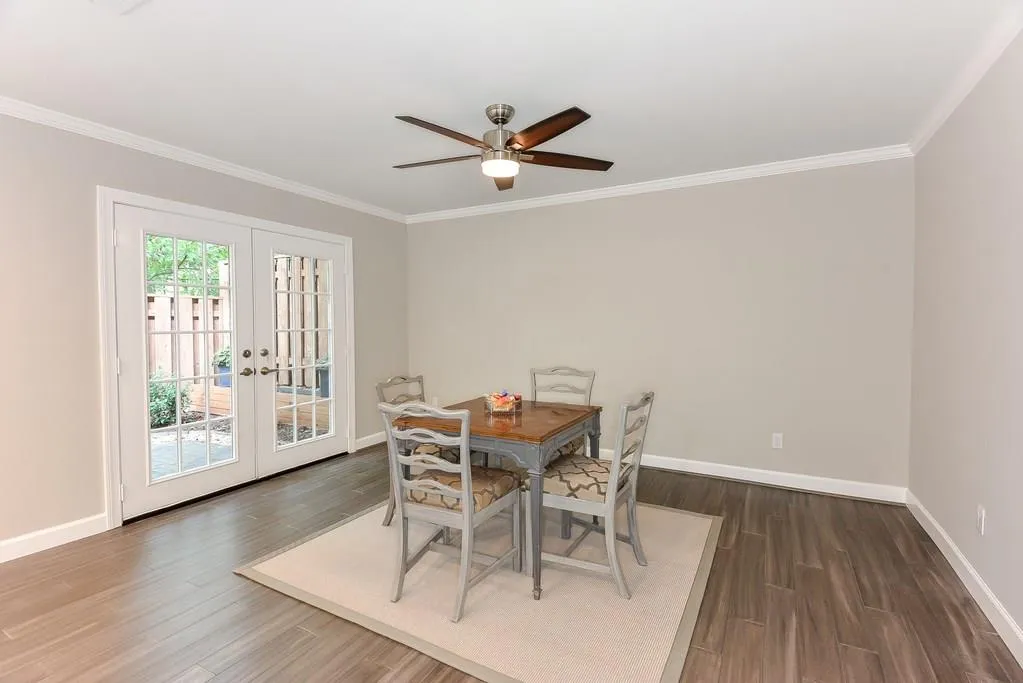 440 The North Chace Unit W-6, Sandy Springs, Georgia 30328, 3 Bedrooms Bedrooms, ,2 BathroomsBathrooms,Residential,Sold,440 The North Chace Unit W-6,6091506