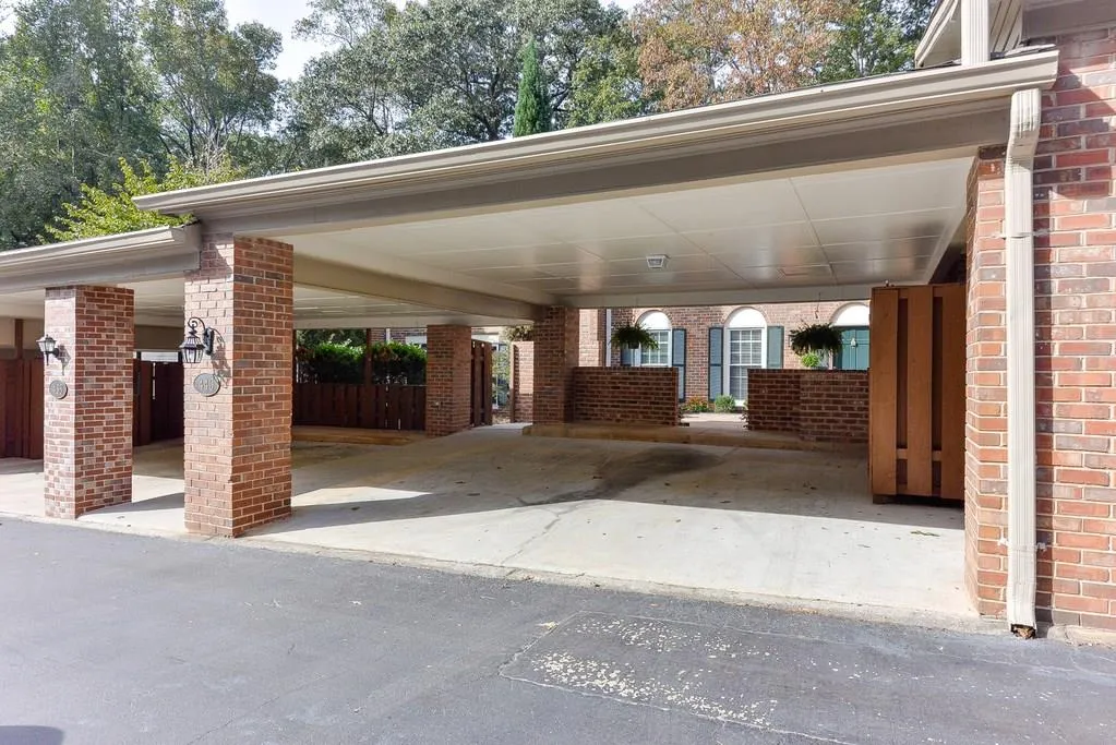 440 The North Chace Unit W-6, Sandy Springs, Georgia 30328, 3 Bedrooms Bedrooms, ,2 BathroomsBathrooms,Residential,Sold,440 The North Chace Unit W-6,6091506