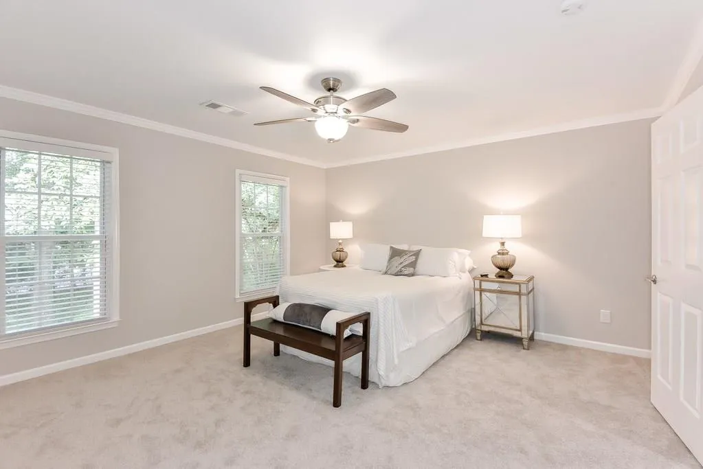 440 The North Chace Unit W-6, Sandy Springs, Georgia 30328, 3 Bedrooms Bedrooms, ,2 BathroomsBathrooms,Residential,Sold,440 The North Chace Unit W-6,6091506