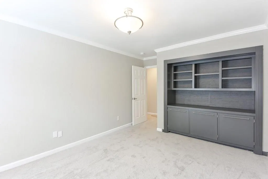 440 The North Chace Unit W-6, Sandy Springs, Georgia 30328, 3 Bedrooms Bedrooms, ,2 BathroomsBathrooms,Residential,Sold,440 The North Chace Unit W-6,6091506