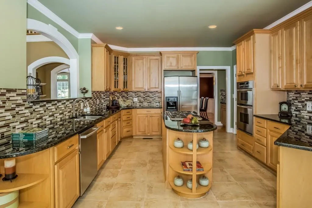 8430 Valemont Drive, Sandy Springs, Georgia 30350, 5 Bedrooms Bedrooms, ,4 BathroomsBathrooms,Residential,Sold,8430 Valemont Drive,5729829