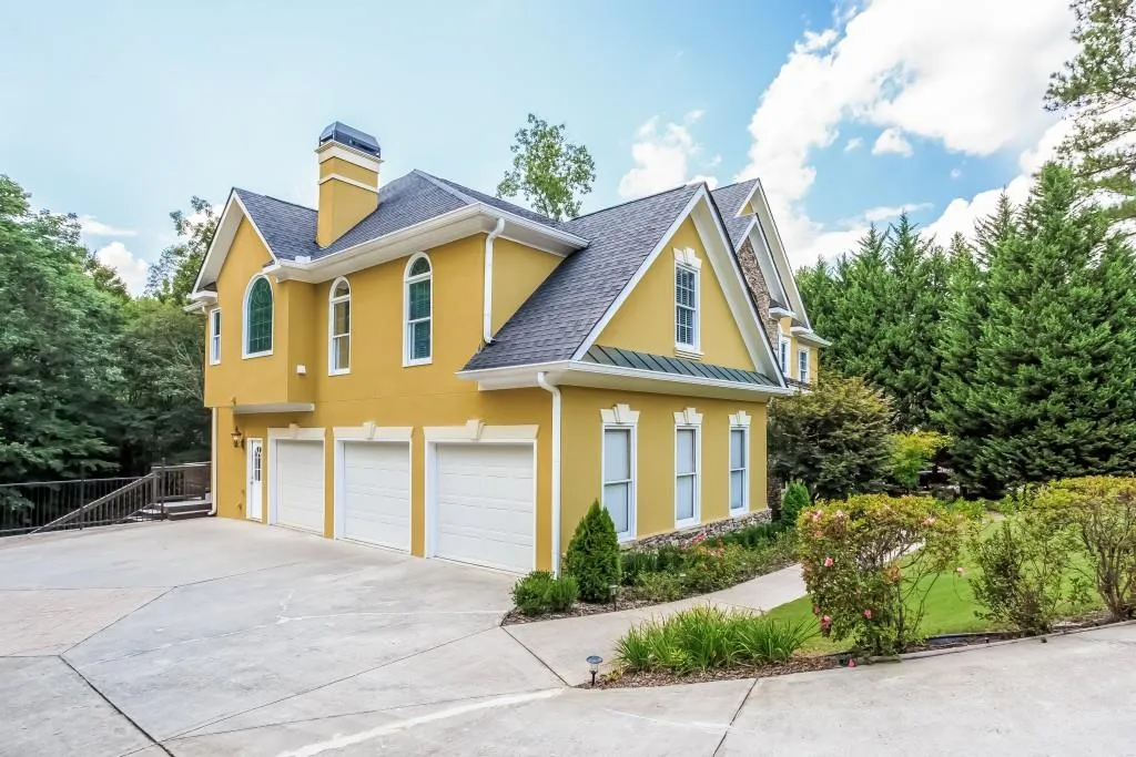 8430 Valemont Drive, Sandy Springs, Georgia 30350, 5 Bedrooms Bedrooms, ,4 BathroomsBathrooms,Residential,Sold,8430 Valemont Drive,5729829