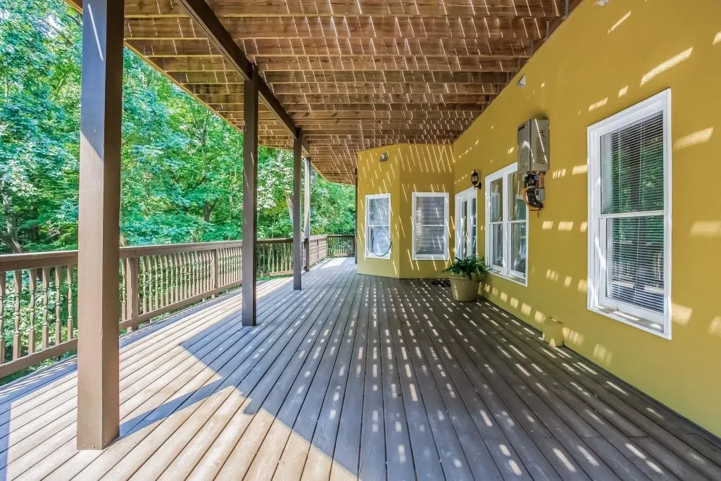 8430 Valemont Drive, Sandy Springs, Georgia 30350, 5 Bedrooms Bedrooms, ,4 BathroomsBathrooms,Residential,Sold,8430 Valemont Drive,5729829
