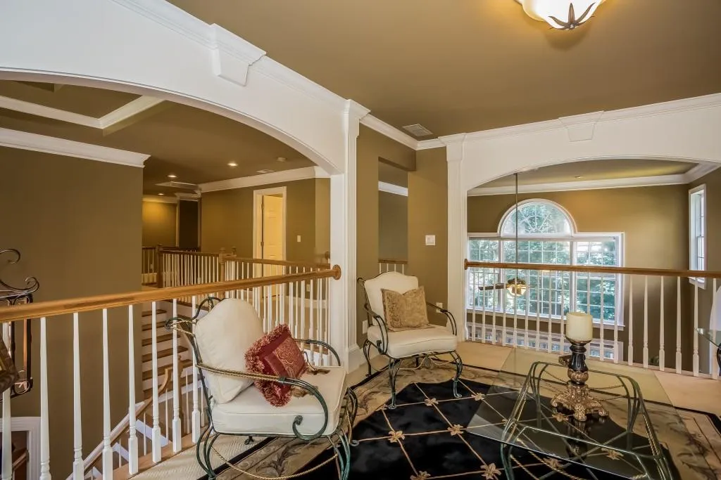 8430 Valemont Drive, Sandy Springs, Georgia 30350, 5 Bedrooms Bedrooms, ,4 BathroomsBathrooms,Residential,Sold,8430 Valemont Drive,5729829