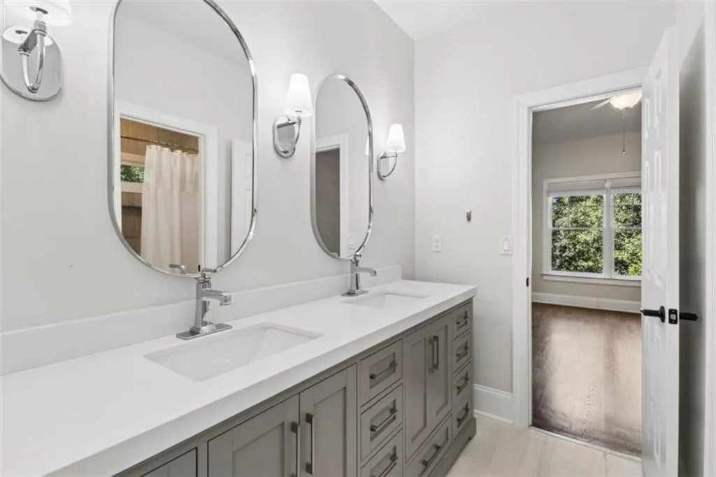 2870 Margaret Mitchell Drive Nw, Atlanta, Georgia 30327, 5 Bedrooms Bedrooms, 0 ,5 BathroomsBathrooms,Residential,For Sale,2870 Margaret Mitchell Drive Nw,7855255