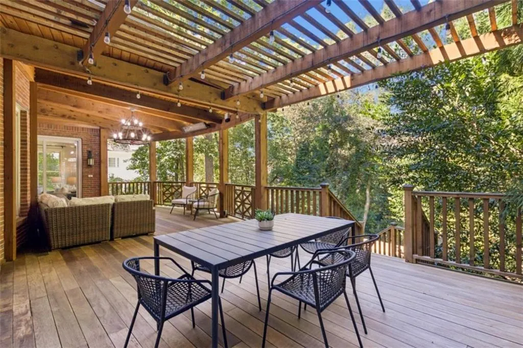 2870 Margaret Mitchell Drive Nw, Atlanta, Georgia 30327, 5 Bedrooms Bedrooms, 0 ,5 BathroomsBathrooms,Residential,For Sale,2870 Margaret Mitchell Drive Nw,7855255