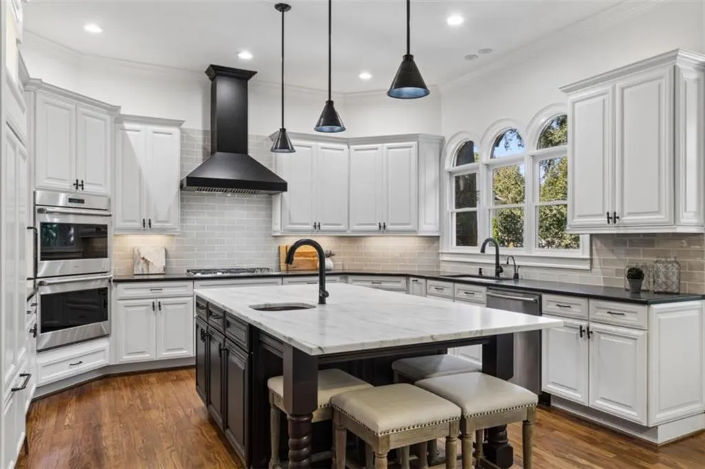 2870 Margaret Mitchell Drive Nw, Atlanta, Georgia 30327, 5 Bedrooms Bedrooms, 0 ,5 BathroomsBathrooms,Residential,For Sale,2870 Margaret Mitchell Drive Nw,7855255