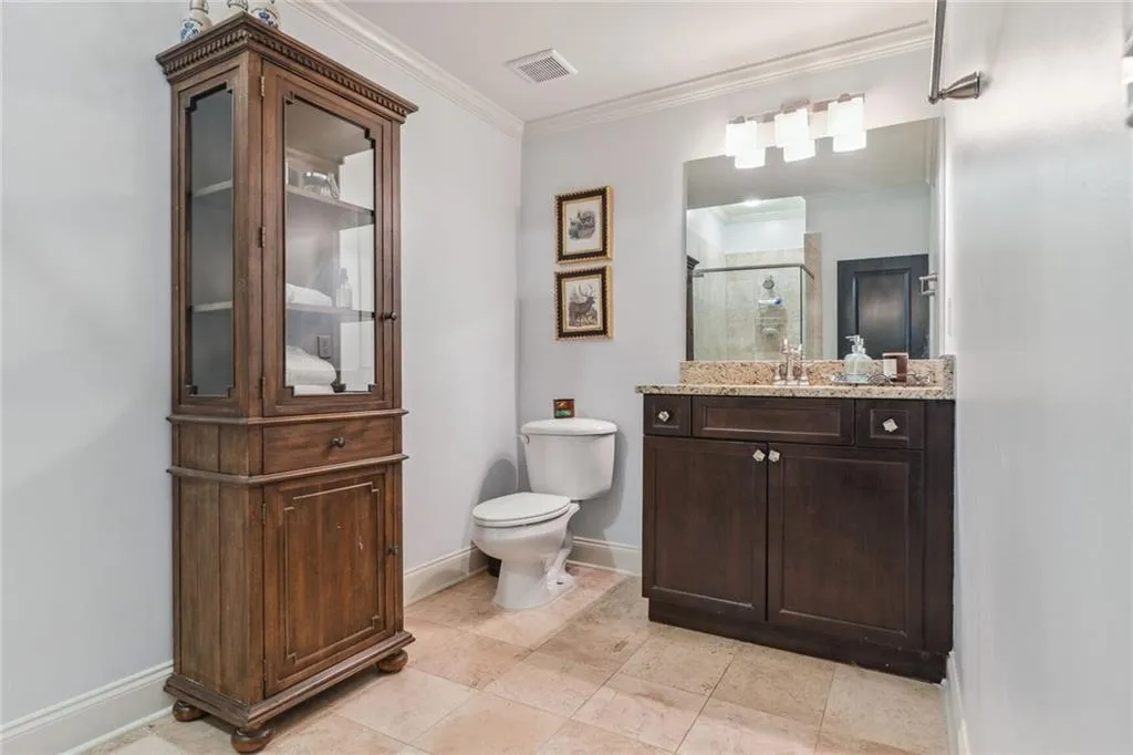 Terrace level ensuite bathroom.