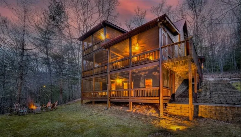 35 Big Buck Circle, Blue Ridge, Georgia 30513
