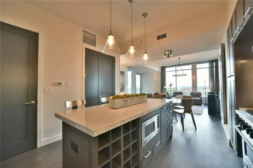 1820 Peachtree Street Unit 1111, Atlanta, Georgia 30309, 2 Bedrooms Bedrooms, ,2 BathroomsBathrooms,Residential,Sold,1820 Peachtree Street Unit 1111,5736084