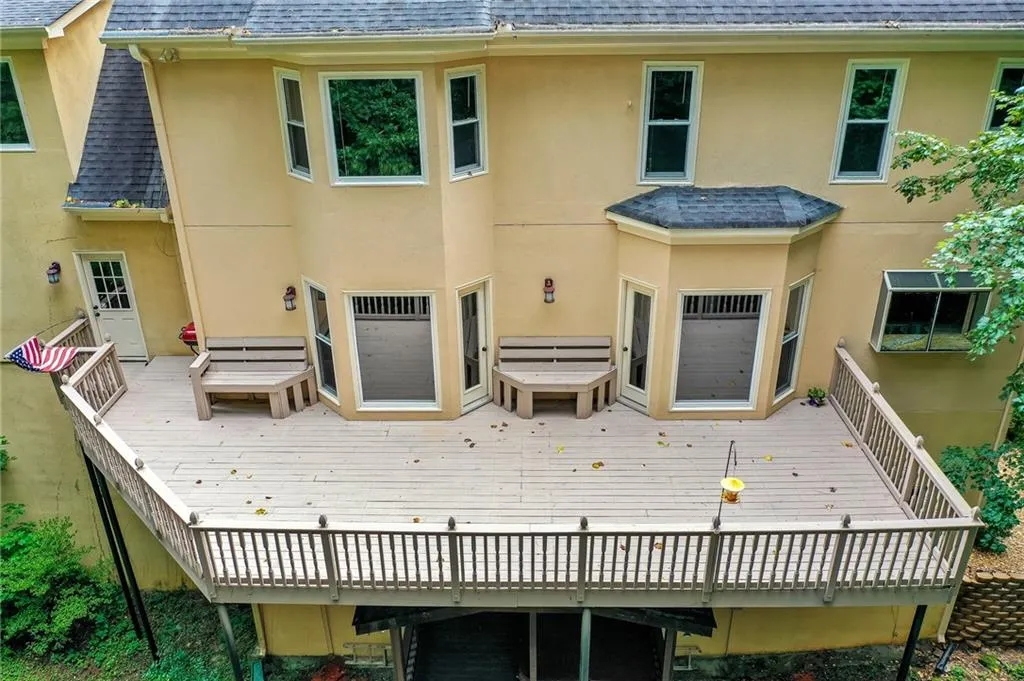 130 Wicksford Glen, Sandy Springs, Georgia 30350, 6 Bedrooms Bedrooms, ,5 BathroomsBathrooms,Residential,Sold,130 Wicksford Glen,6770250