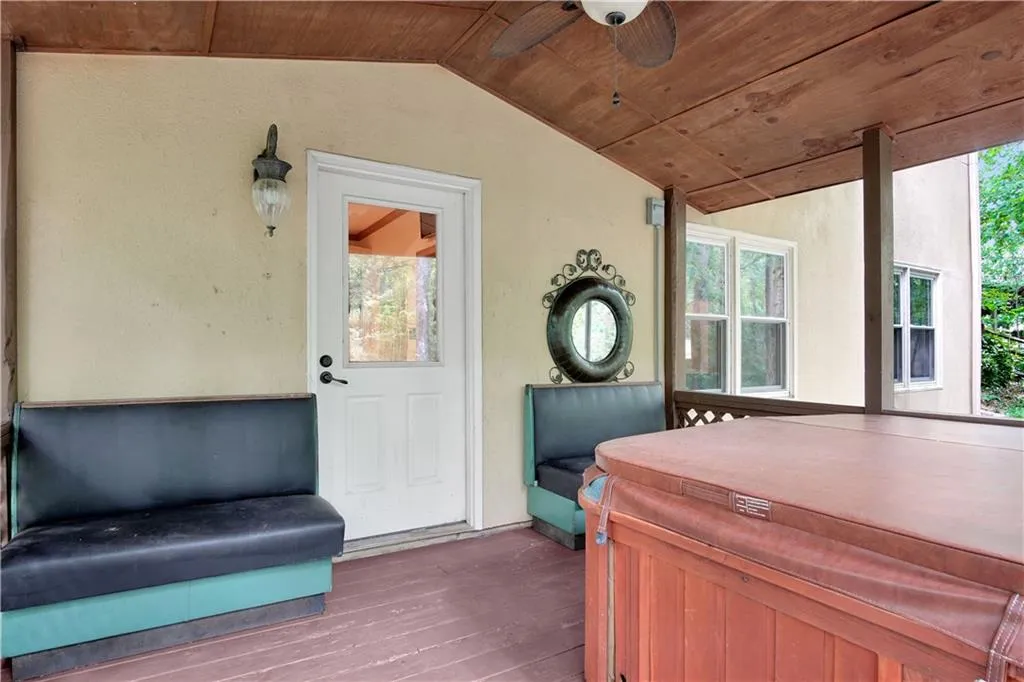 130 Wicksford Glen, Sandy Springs, Georgia 30350, 6 Bedrooms Bedrooms, ,5 BathroomsBathrooms,Residential,Sold,130 Wicksford Glen,6770250